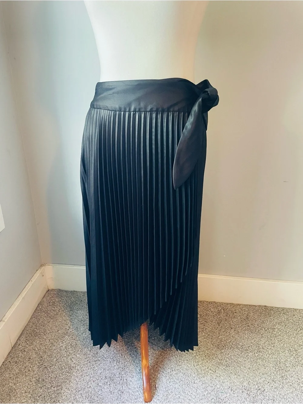 WHBM Black Pleated Wrap Midi Skirt
